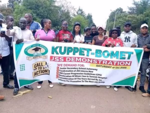 Juniour school teachers, JSS, participating in a apast strike.